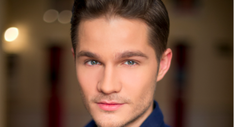 Veréb Tamás a csúf Quasimodo bőrébe bújik