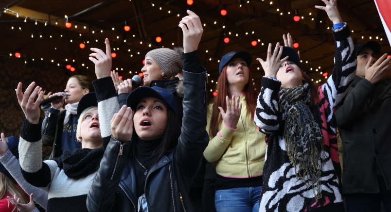 Berobbant A Notre Dame-i toronyőr a Vörösmarty térre