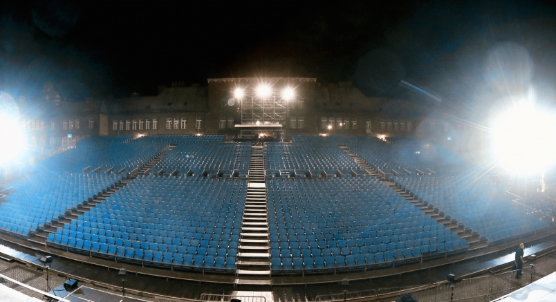 Alkoss velünk élő Tosca-logót! 