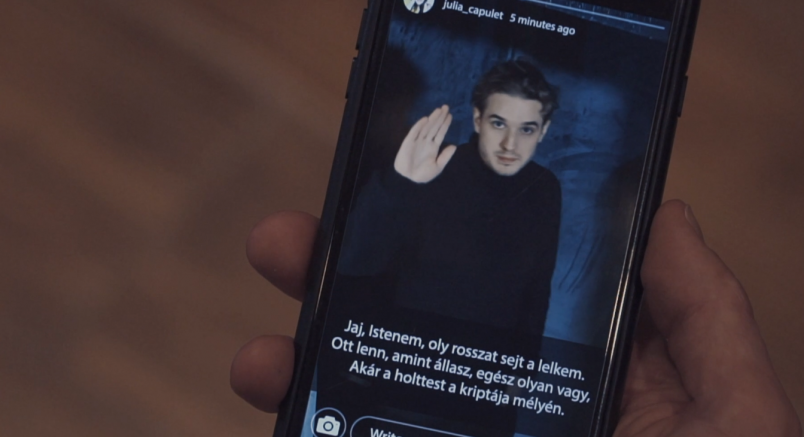 Rómeó és Júlia lájkolják egymást