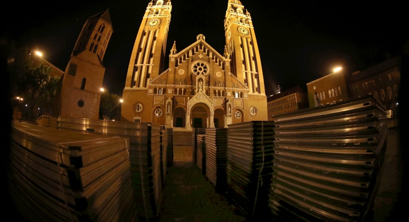 Villámgyorsan épül fel az ország legnagyobb színháza