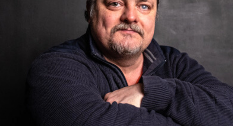 Mészáros Máté kettős szerepben lép színre az Ezeregy éjszakában