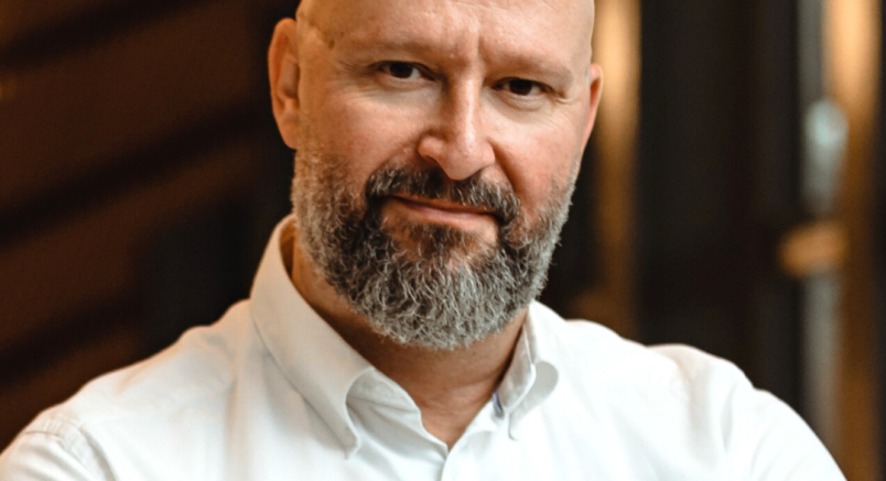 Juronics Tamás rendezi meg az Ezeregy éjszakát a Dóm téren