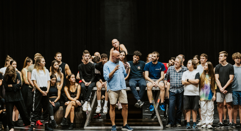 Varázslat a Nagyszínházban – Szegeden folytatódnak az Ezeregy éjszaka próbái