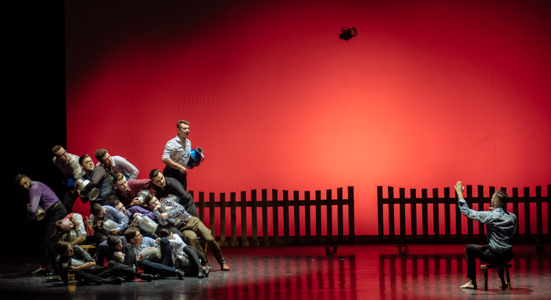 Mesebeli utazás a tánc szárnyán – interjú a Tiszavirág Néptáncegyesület elnökével, Tóth Gáborral